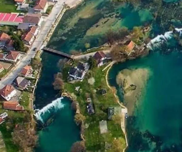 ヴィラ My Island Bihać